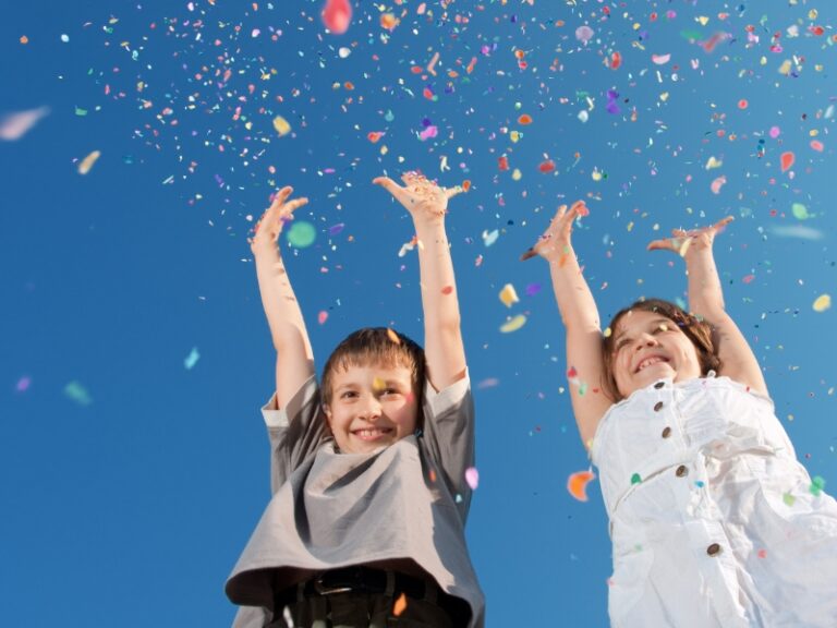 Les Étoiles dans les Yeux : Quand les Enfants Retrouvent leur Éclat grâce à un Sourire